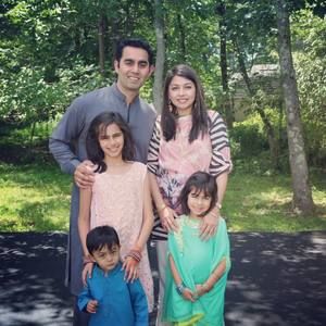 Meet your Posher, Nauman